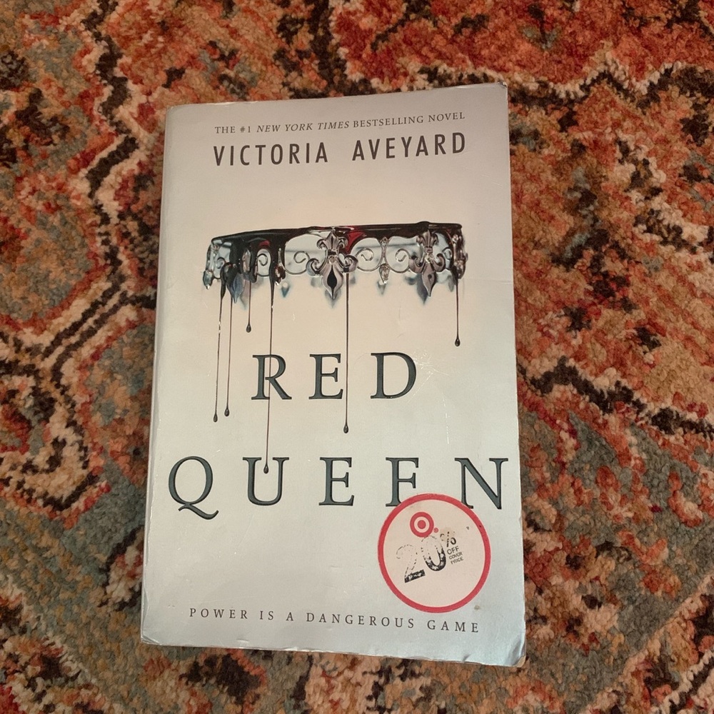 Red Queen by Victoria Aveyard
